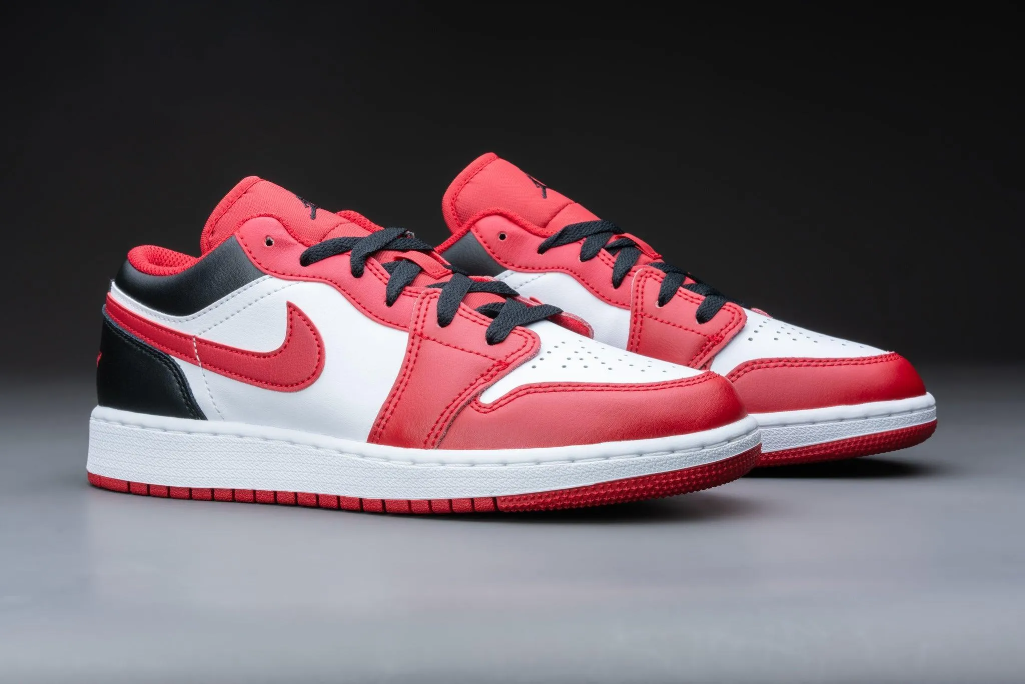 Air Jordan 1 Low Bulls (GS)