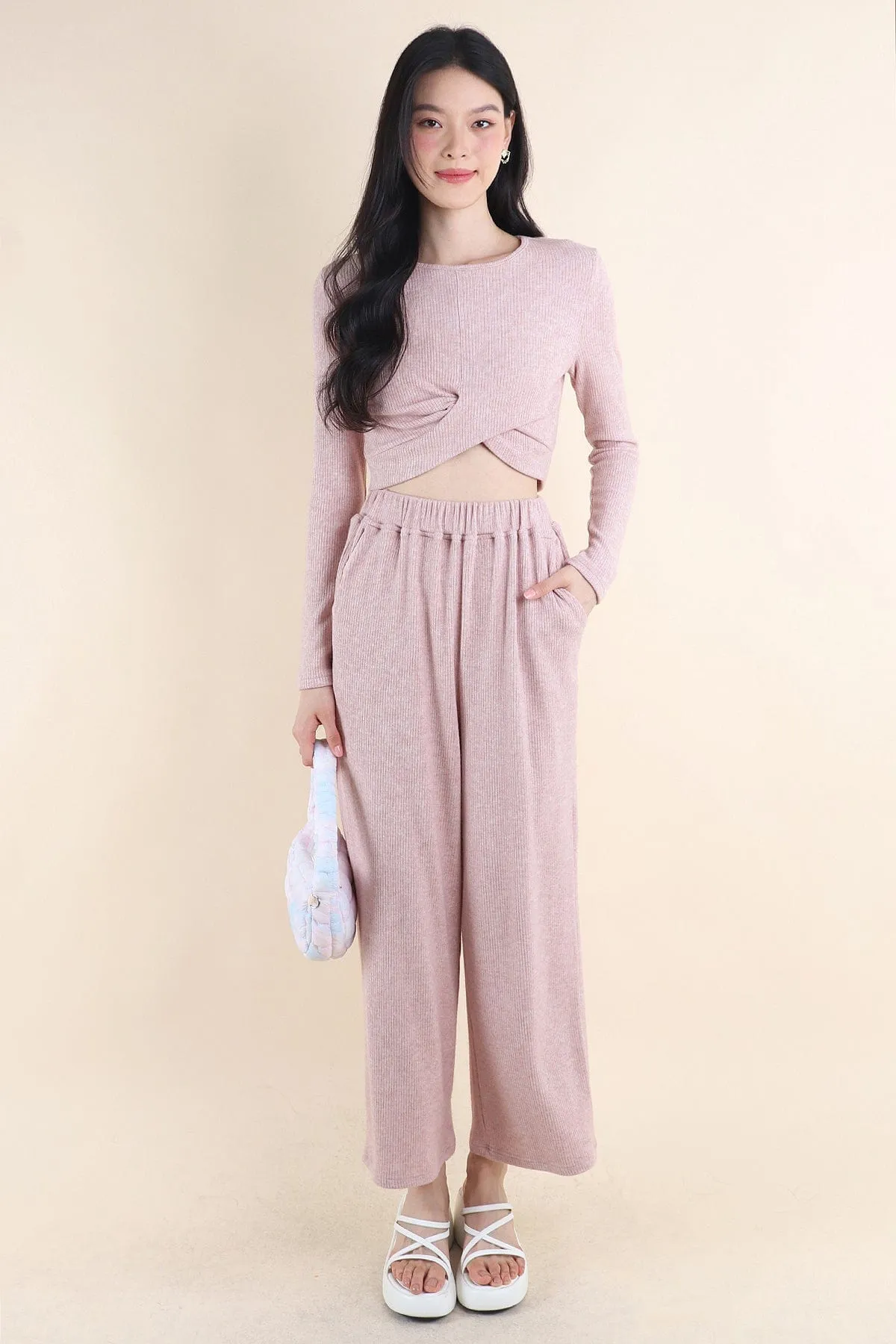 CLIO CASUALS 2-PC SET IN PINK