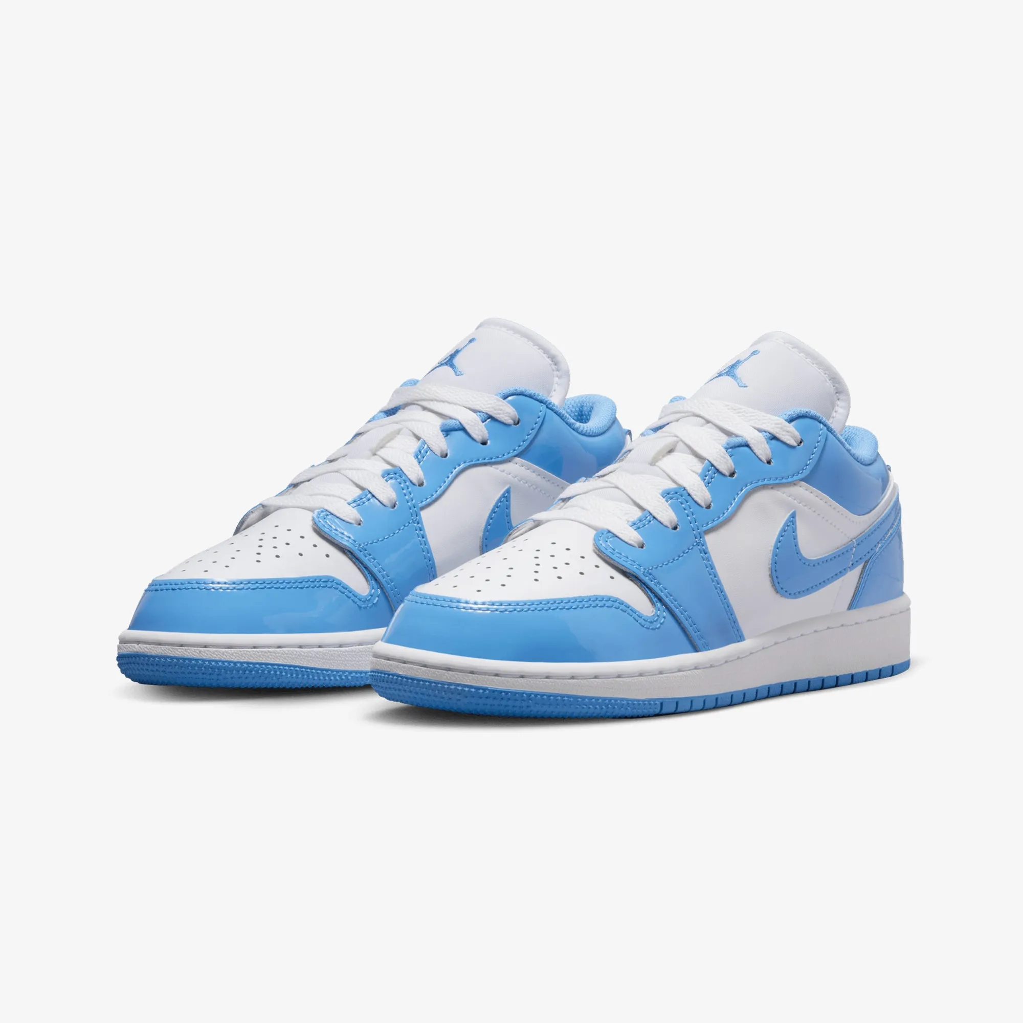 JORDAN | AIR JORDAN 1 LOW SE (GS) { WHITE/LEGEND BLUE