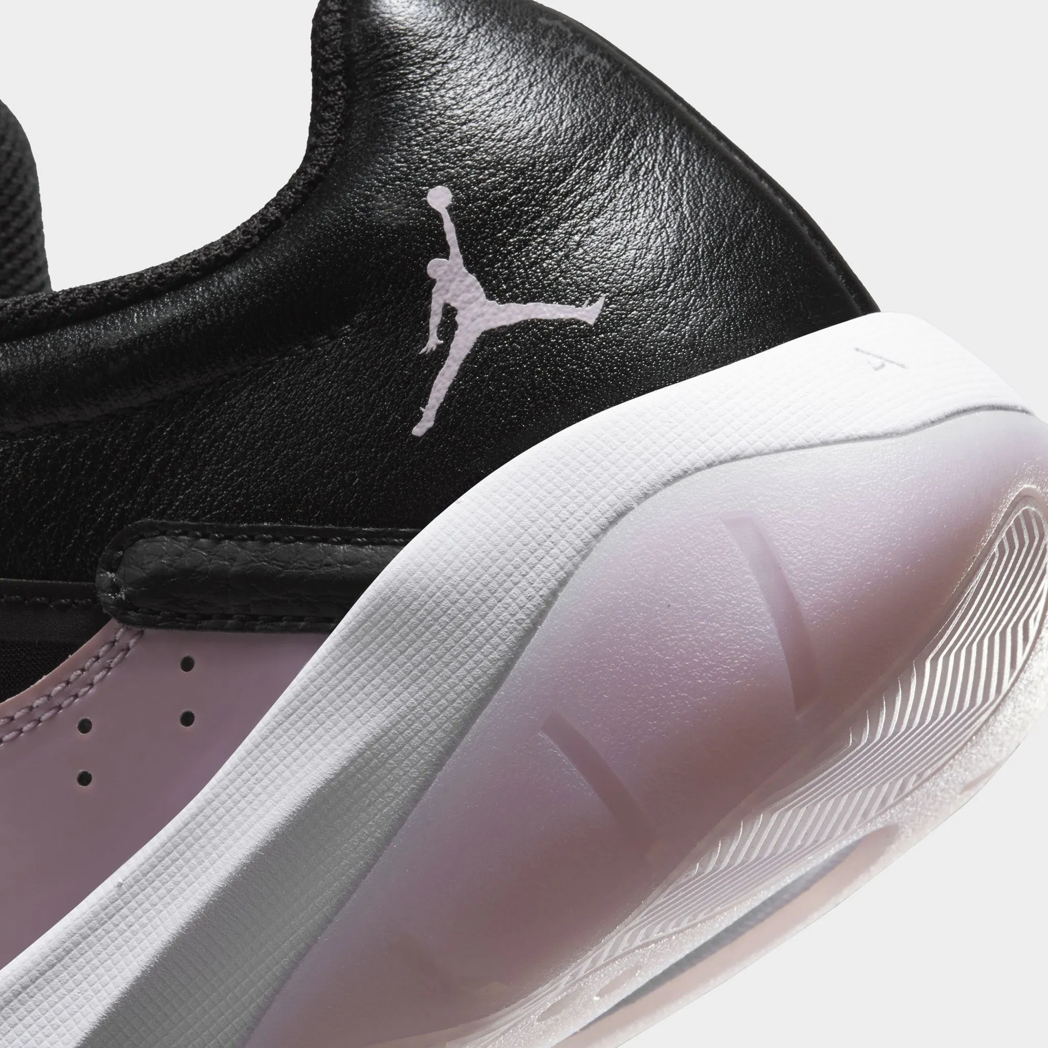 Jordan Women's 11 CMFT Low Black / Iced Lilac - White