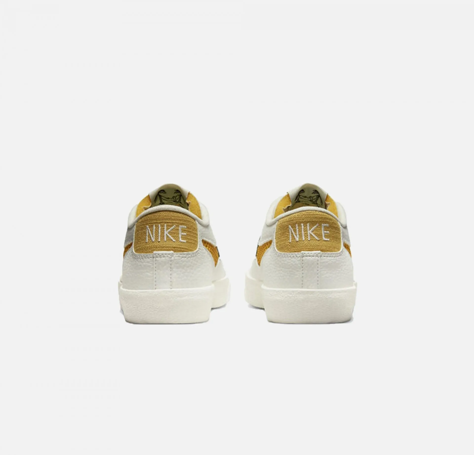 Nike | BLAZER LOW '77 SE NEXT NATURE { SAIL / SANDED GOLD