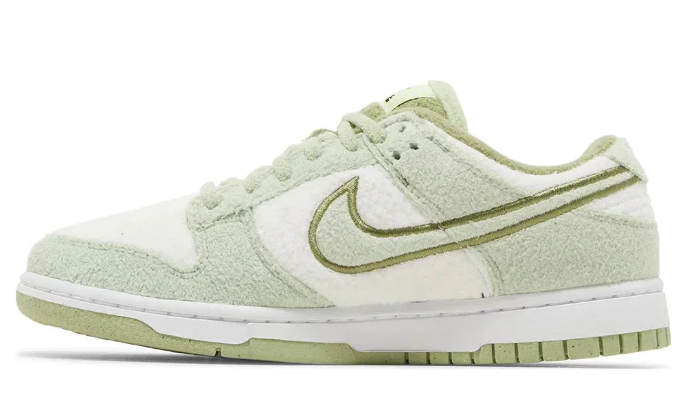 Nike Dunk Low SE 'Fleece - Honeydew'