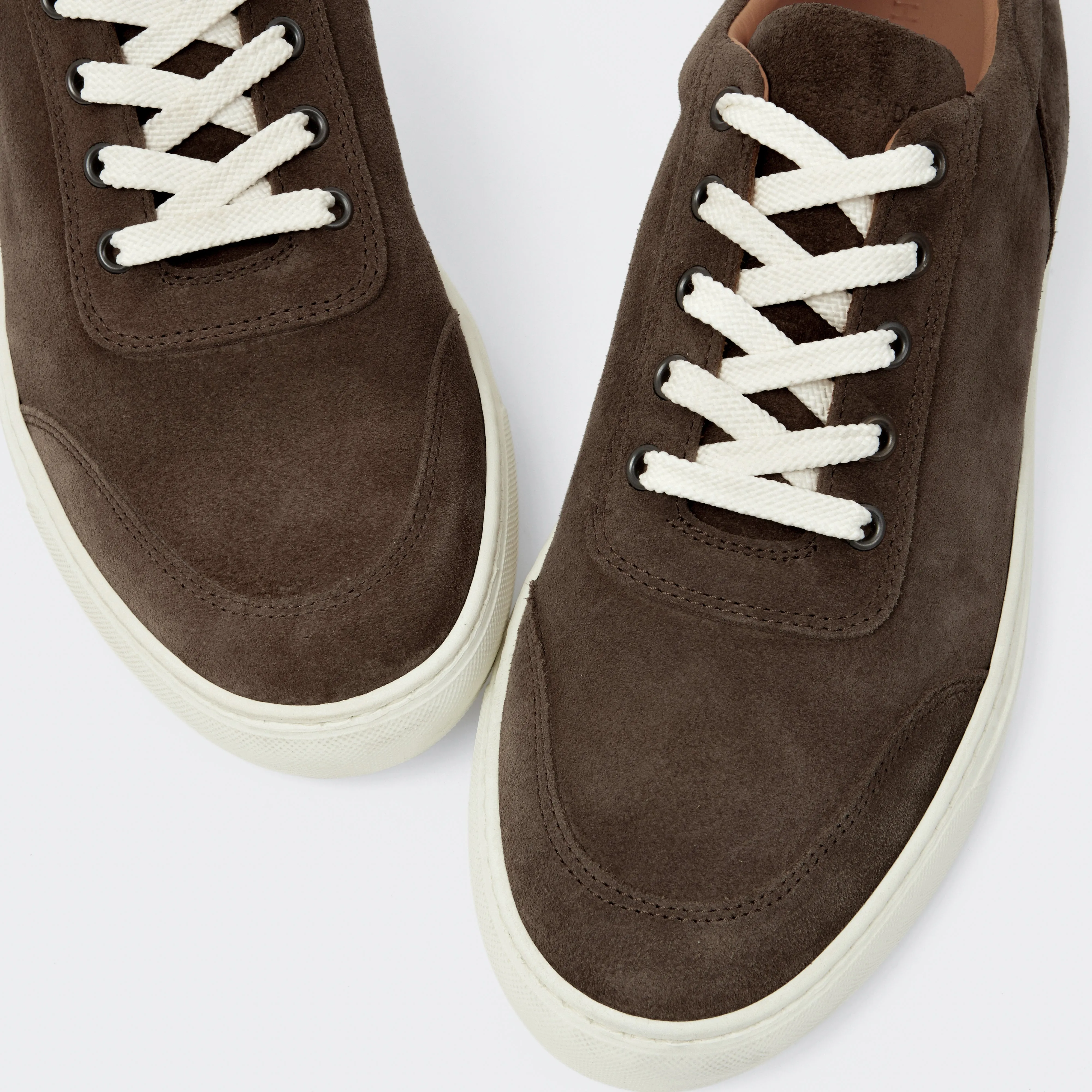 Nimble Suede Dark Brown