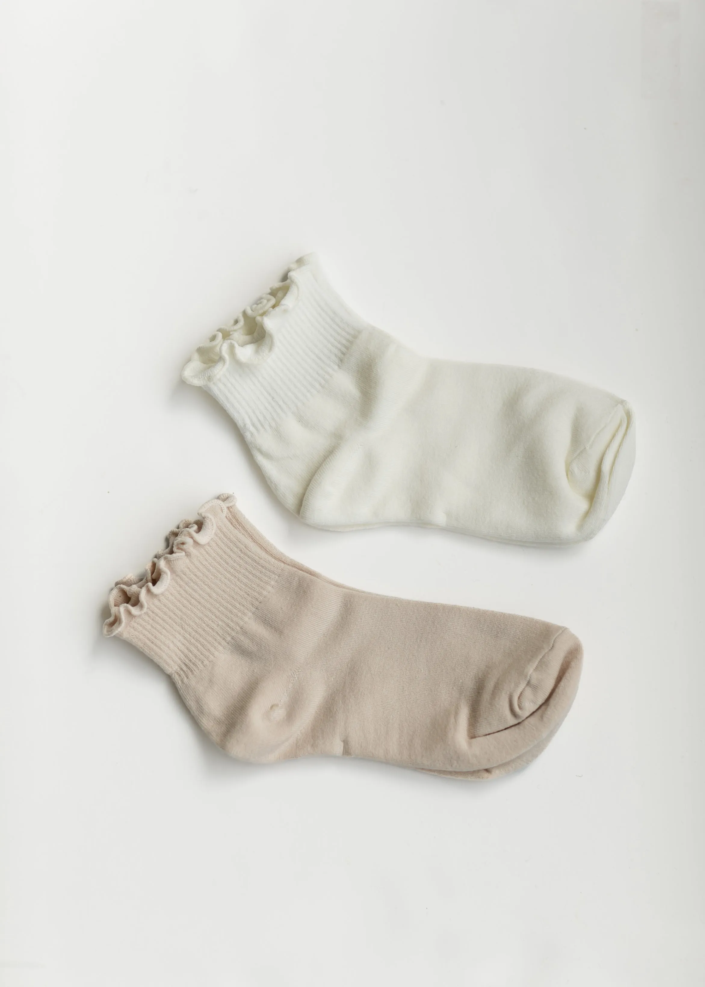 Ruffle Solid Color Ankle Socks