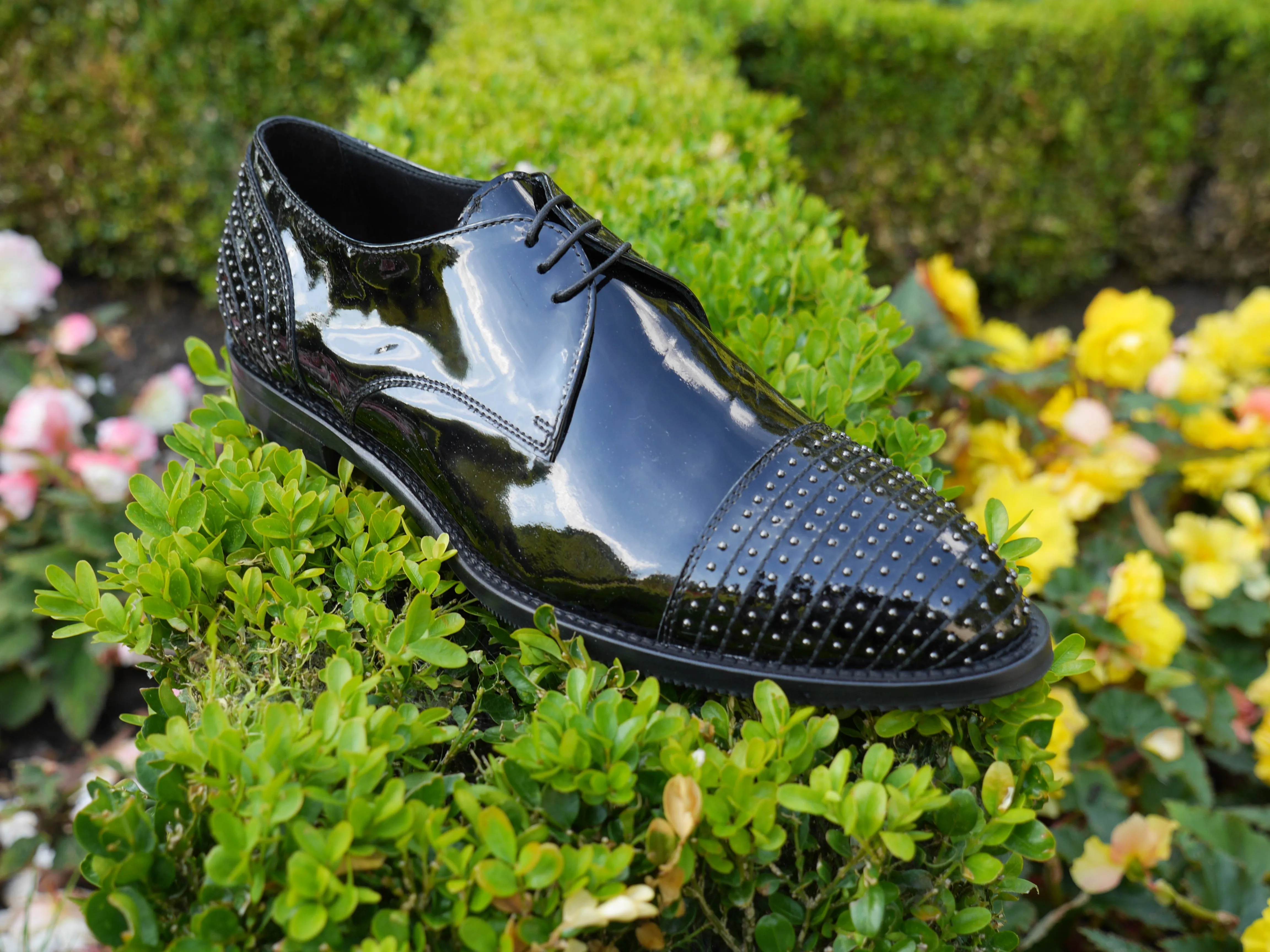 S5083 - Black Patent Eve