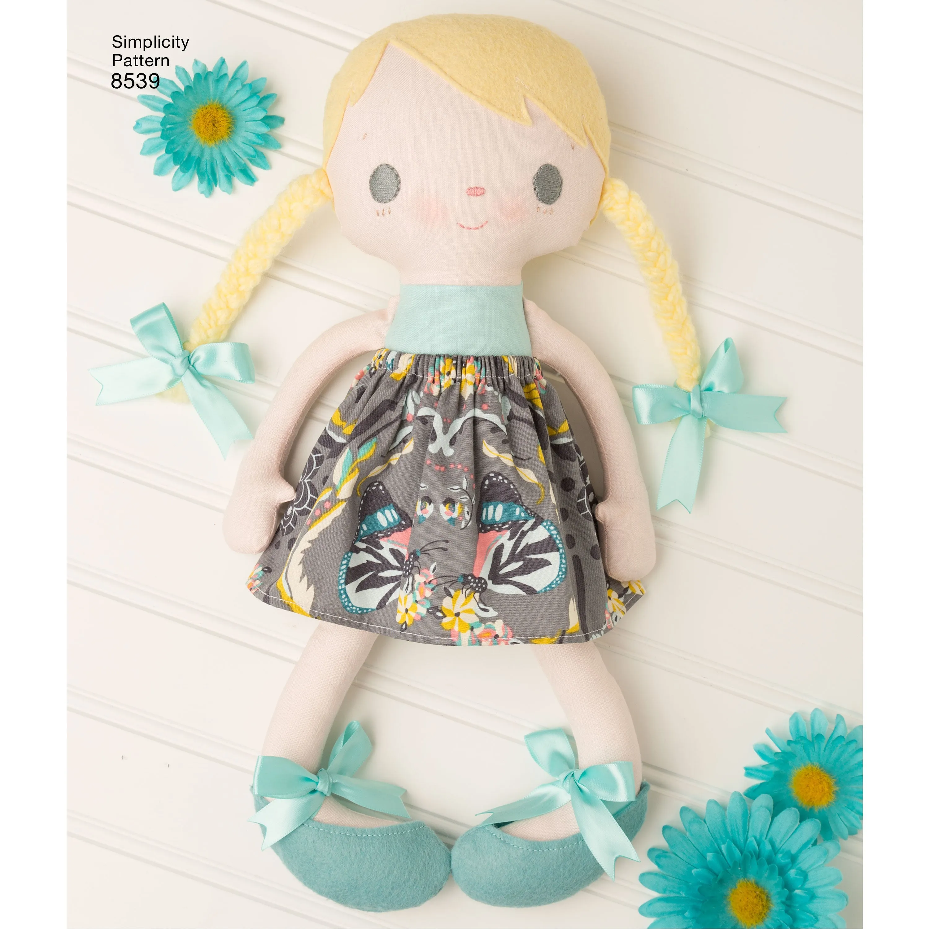 Simplicity Pattern 8539 15" Stuffed Dolls and Clothes