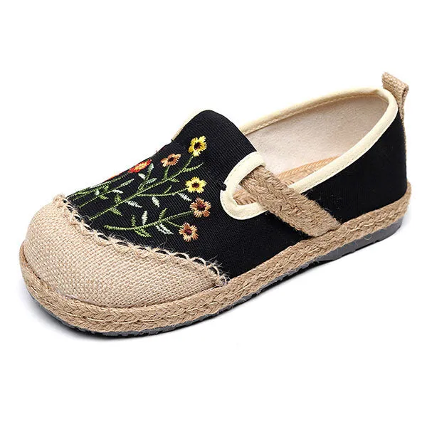 Sohiwoo Women's Vintage Woven Embroidered Flats