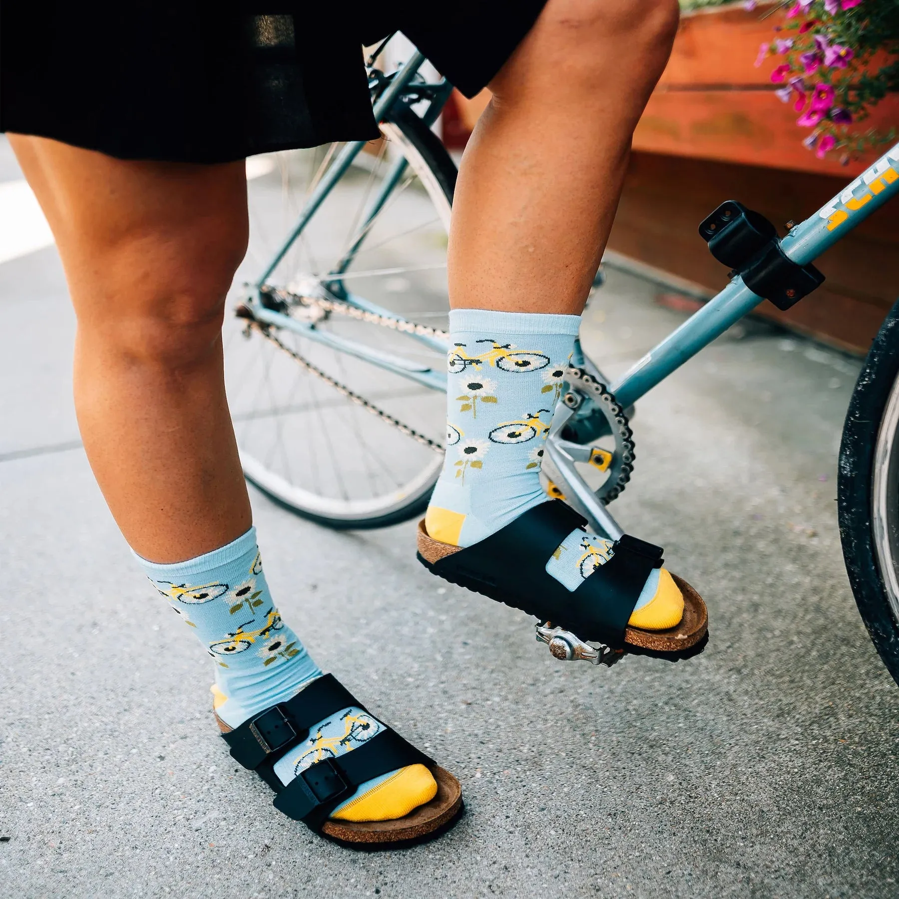 Sun Pedal Crew Lightweight Lifestyle Sock w/ Cushion (Women's) - D6106W