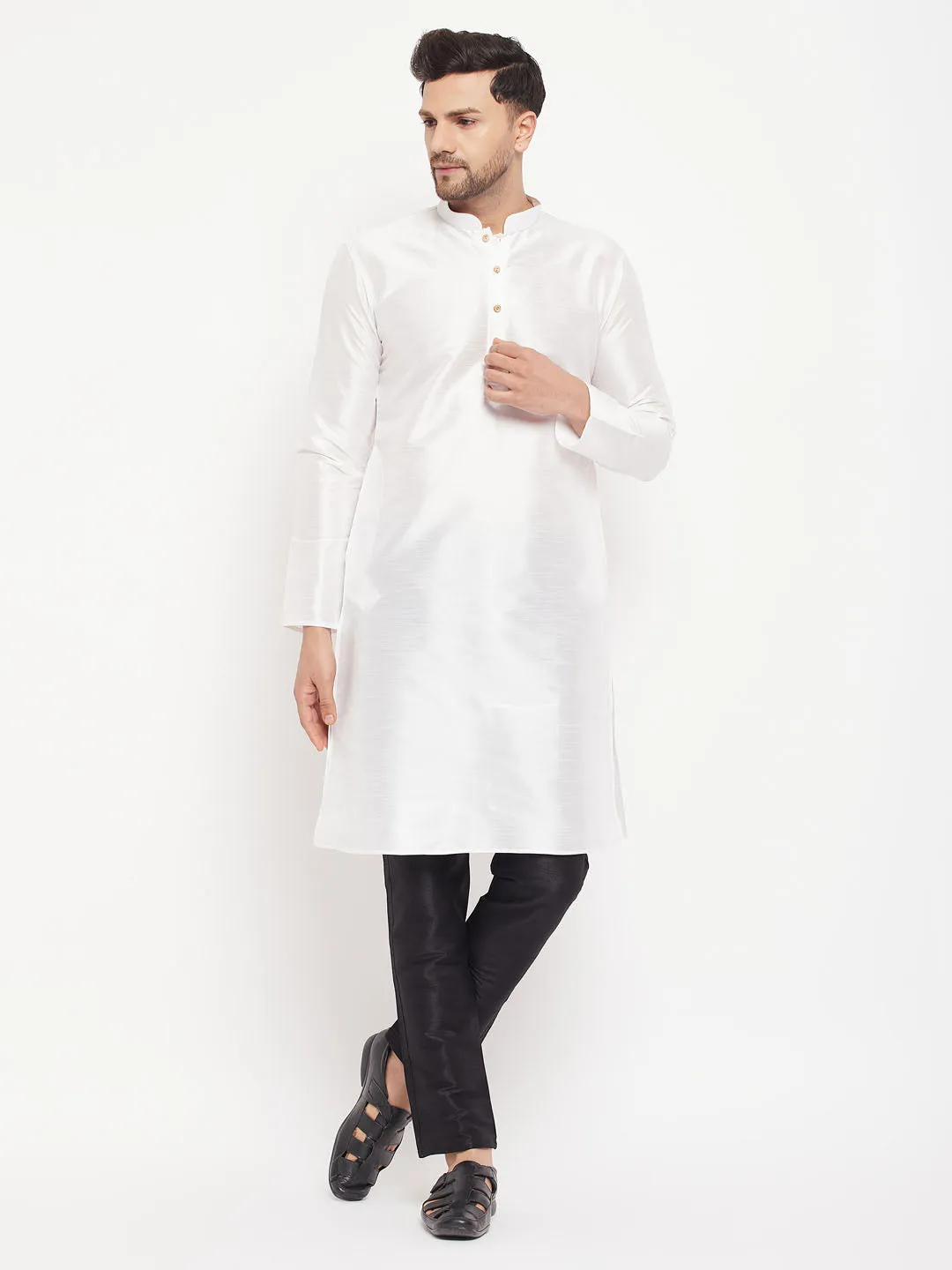 VASTRAMAY Men's White Cotton Silk Kurta Set