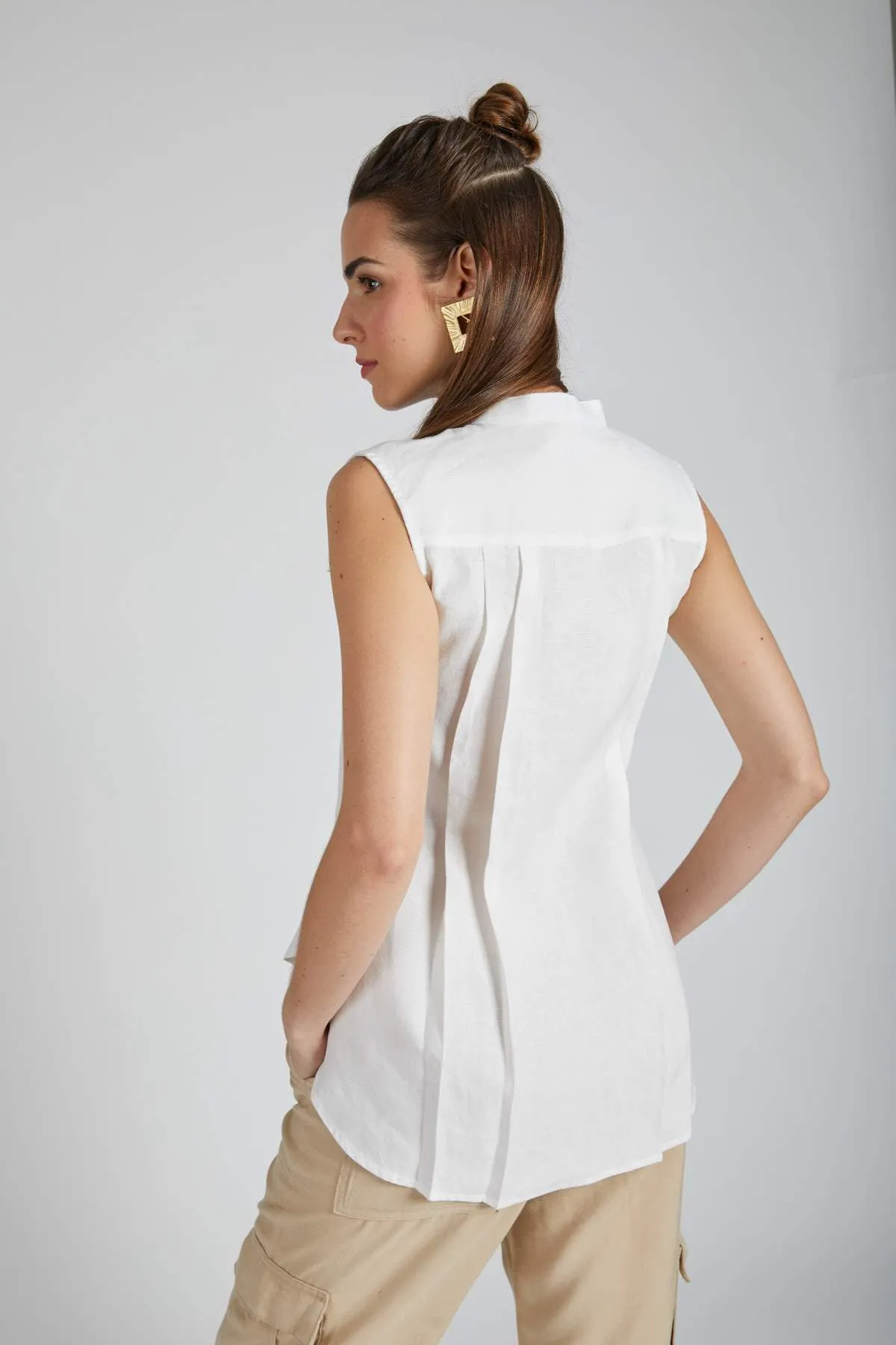 Zephyr Sleeveless Shirt