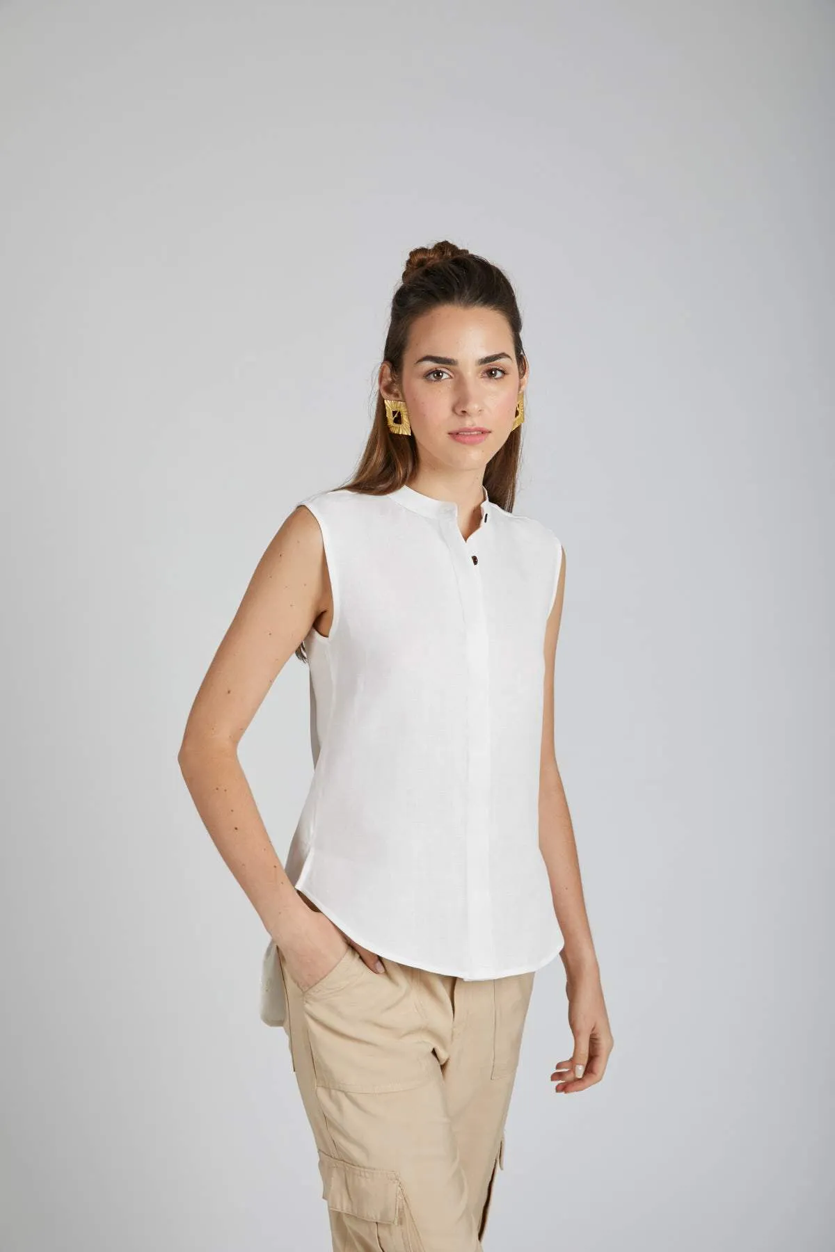 Zephyr Sleeveless Shirt